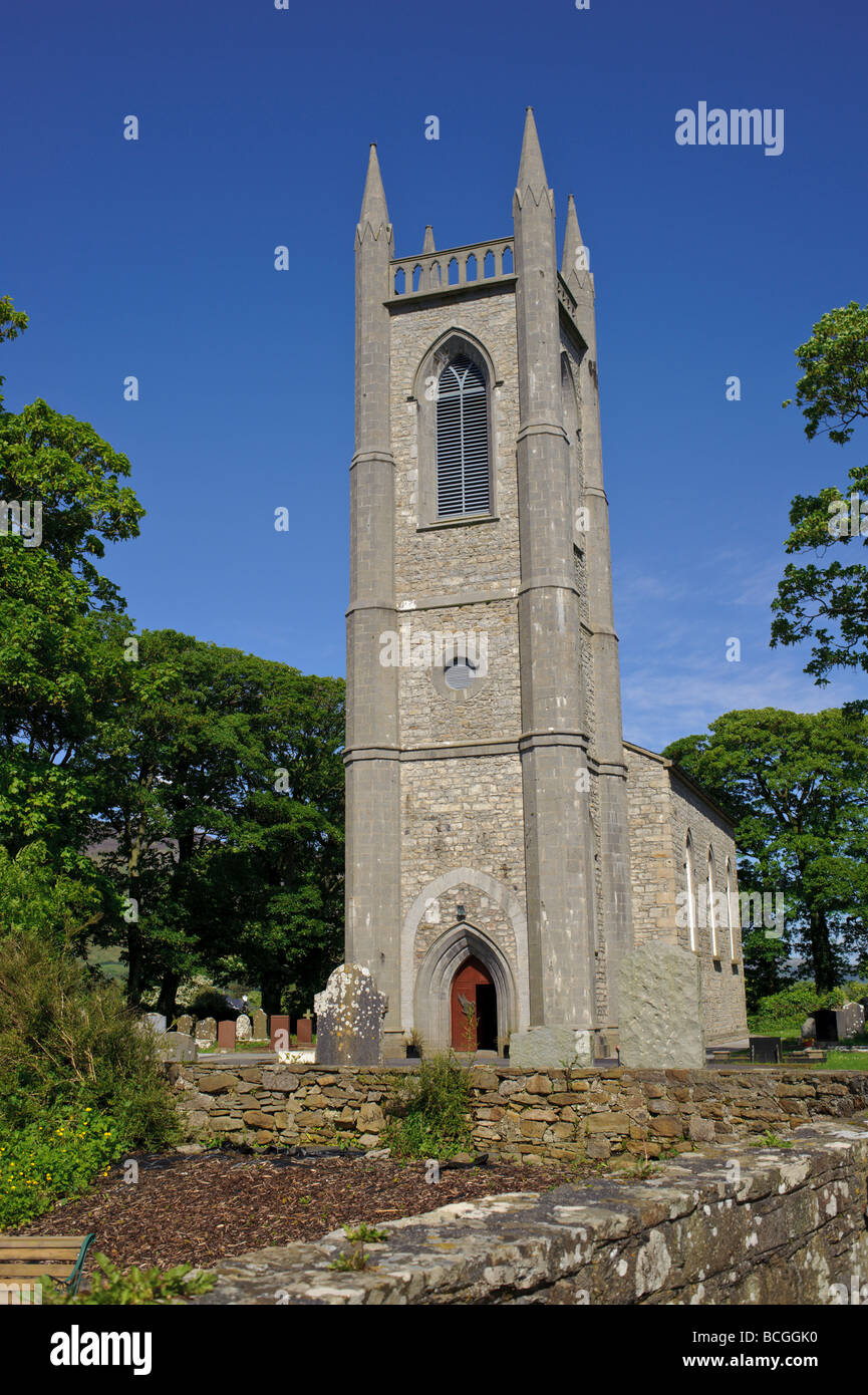 Saint Colomba s'église l'Eglise d'Irlande où il y a une grande croix et la tombe de Yeats Banque D'Images