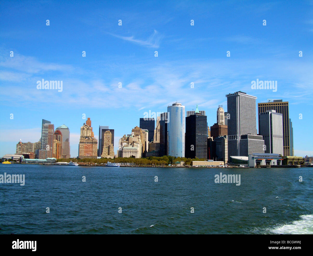 Manhattan skyline, vu depuis le ferry de Staten Island Banque D'Images