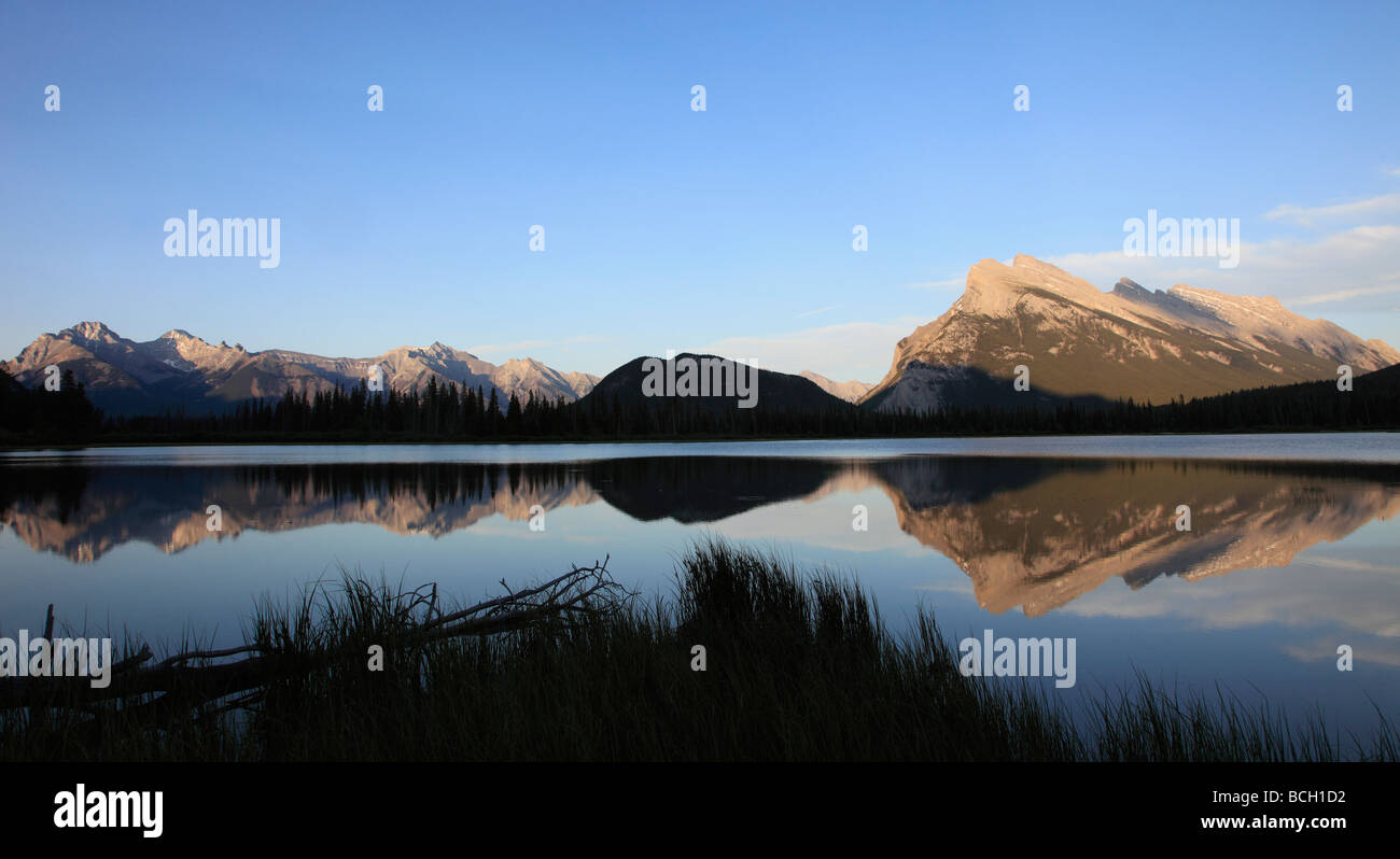 Canada Alberta Banff National Park Vermilion Lake Montagnes Rocheuses Banque D'Images