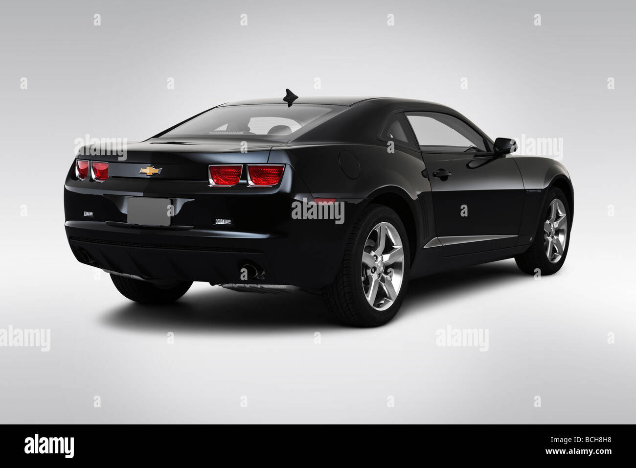 Chevrolet camaro black Banque de photographies et d'images à haute  résolution - Alamy