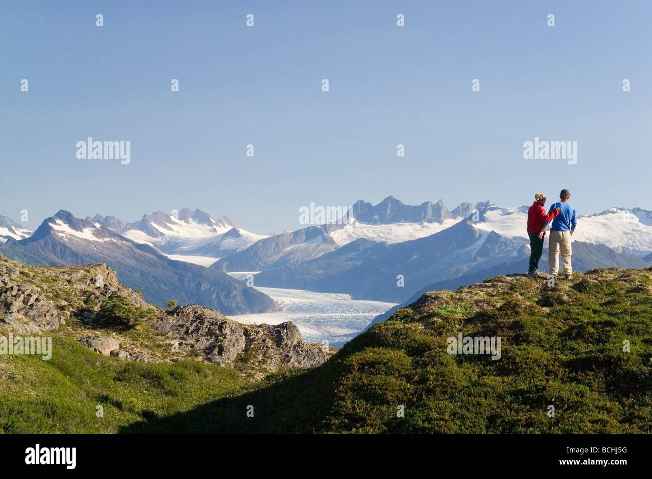 Deux randonnées près de Mendenhall Glacier Alaska du Sud-est de la Forêt Nationale Tongass Banque D'Images