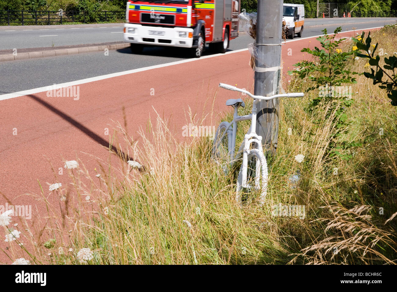 Ghost vélo sur le Portway Bristol Angleterre Banque D'Images