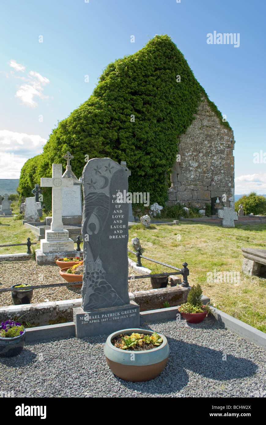 Cimetière, le Burren, comté de Clare, Irlande Banque D'Images