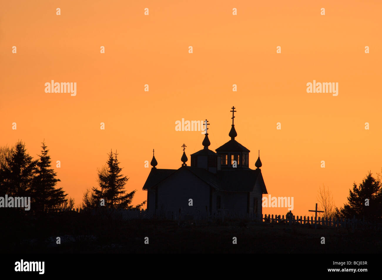 Eglise Orthodoxe Russe @ Sunset Ninilchik KP AK Silhouette de printemps Banque D'Images