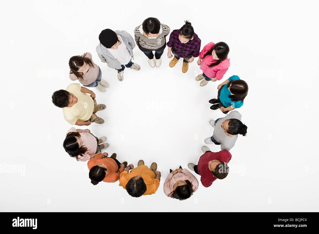 Les gens dans un cercle Banque D'Images