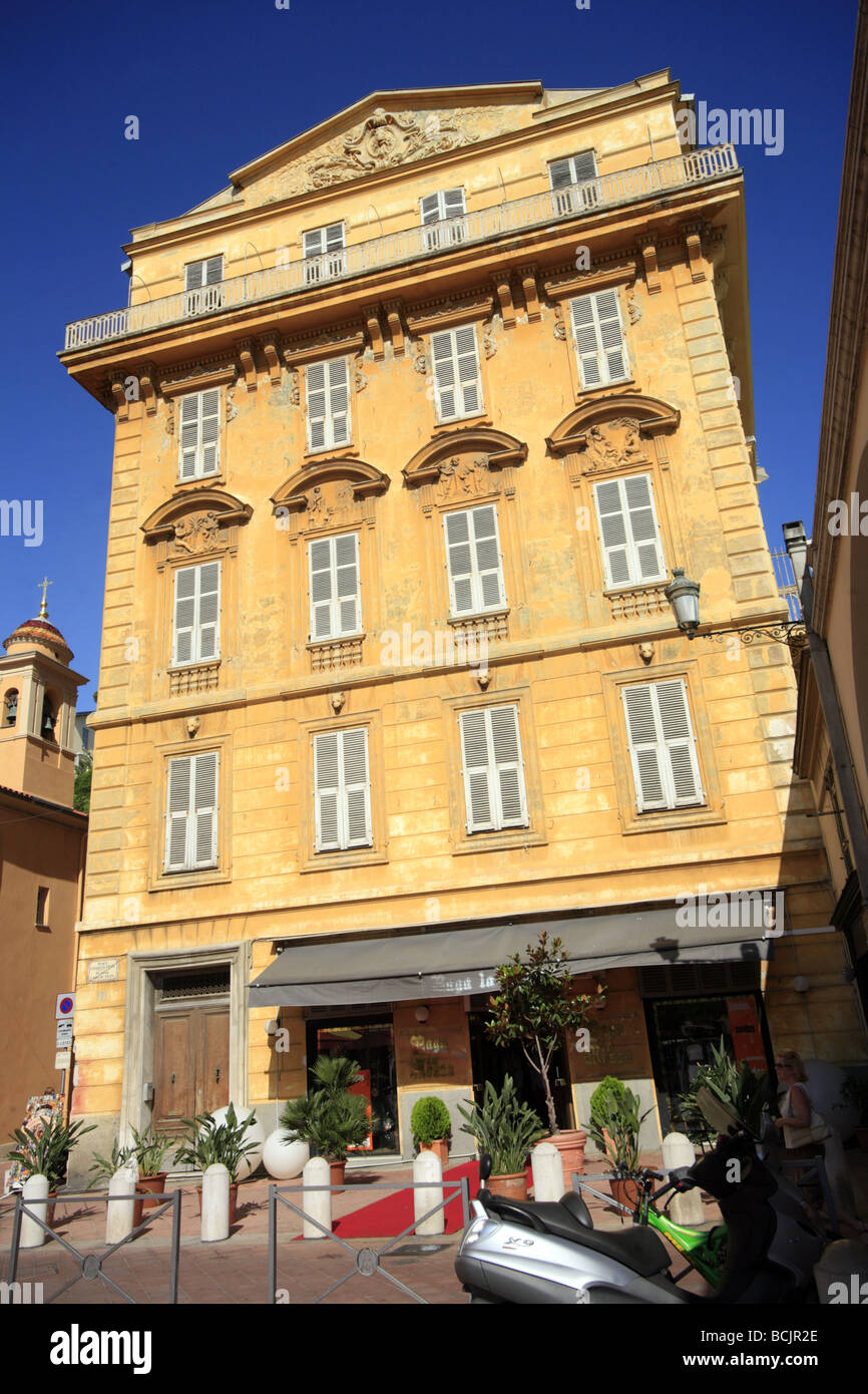No 1 Place Charles Félix Henri Mattisse vivaient dans un appartement dans cet immeuble de 1921 Banque D'Images