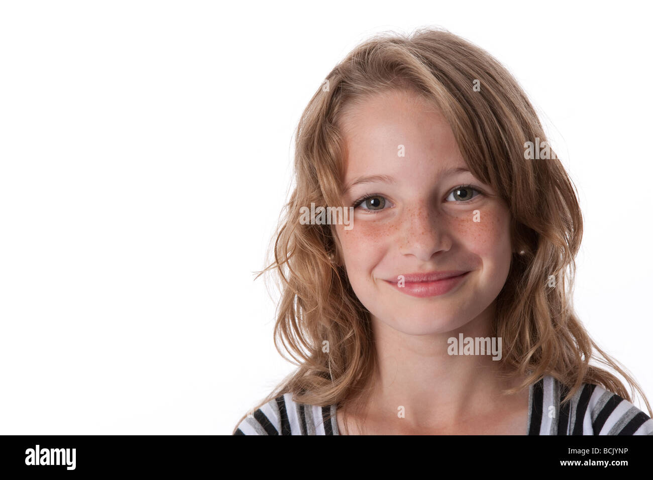Portrait D'une Jeune Fille De 10 Ans, Tourné En Studio. Banque D'Images et  Photos Libres De Droits. Image 50661429