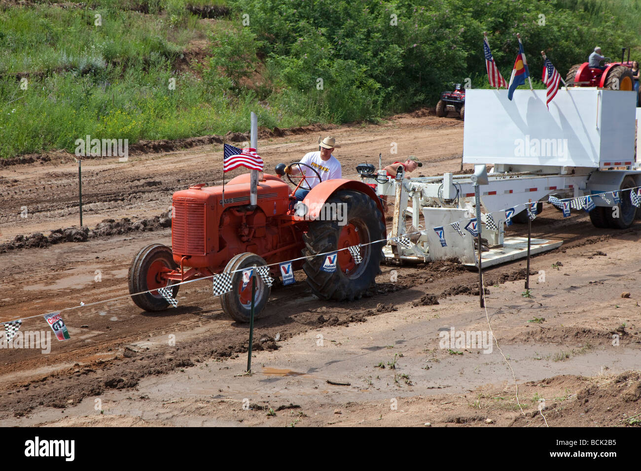 Palmer Lake Colorado le tracteur tirant annuel concours entre les éleveurs sur les hautes plaines au sud de Denver Banque D'Images