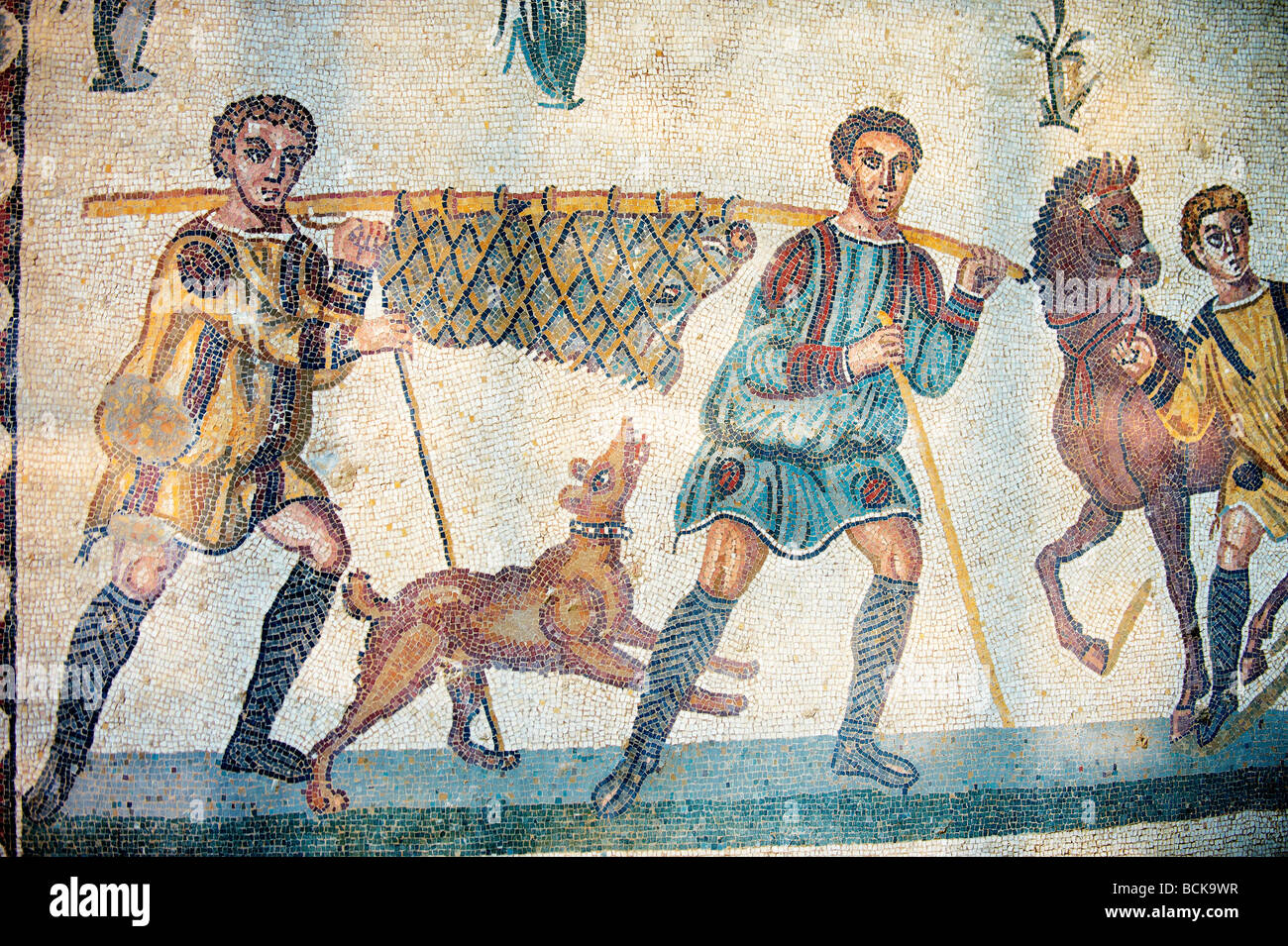Mosaïque romaine de chasseurs à la Villa Romana ou Ericulia ou Casale dei Saraceni, Morgantina, Sicile Banque D'Images