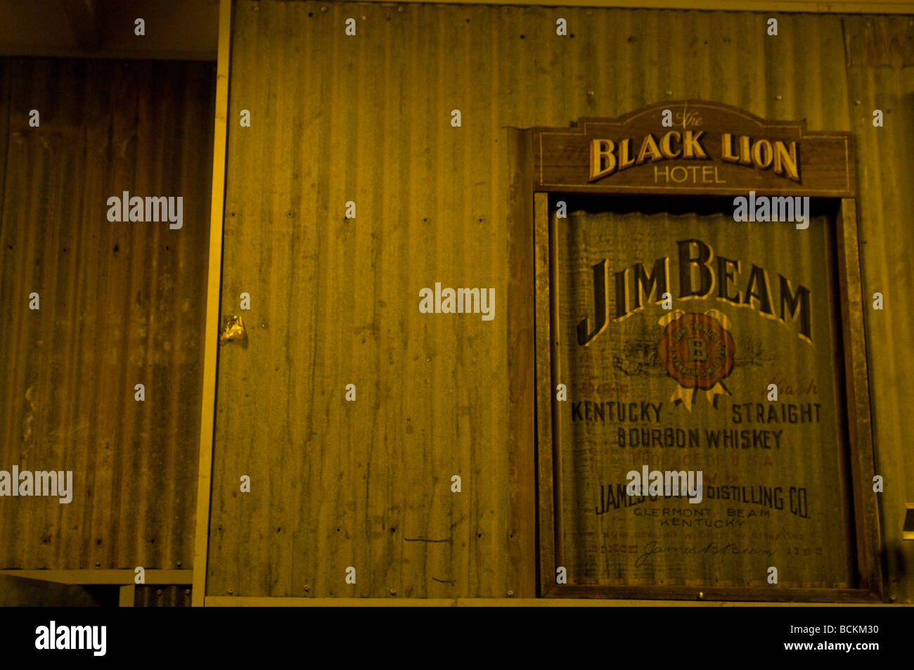 Ancienne publicité pour Jim Beam Bourbon Whiskey Broken Hill Australie Banque D'Images