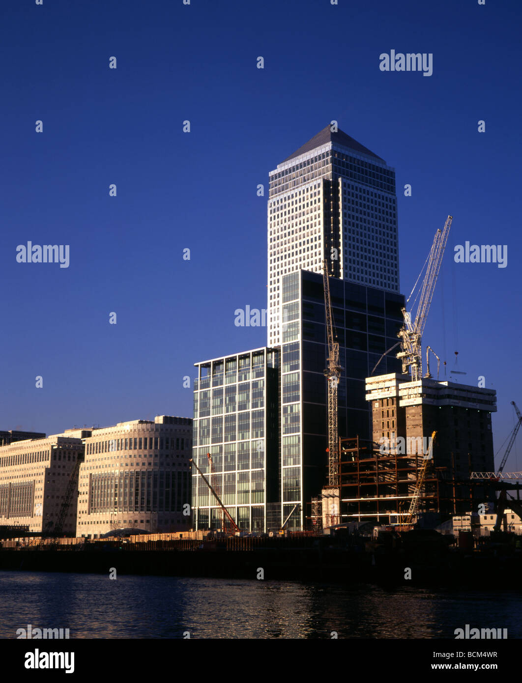 Construction à Canary Wharf Docklands Londres à la fin des années 1990 Banque D'Images