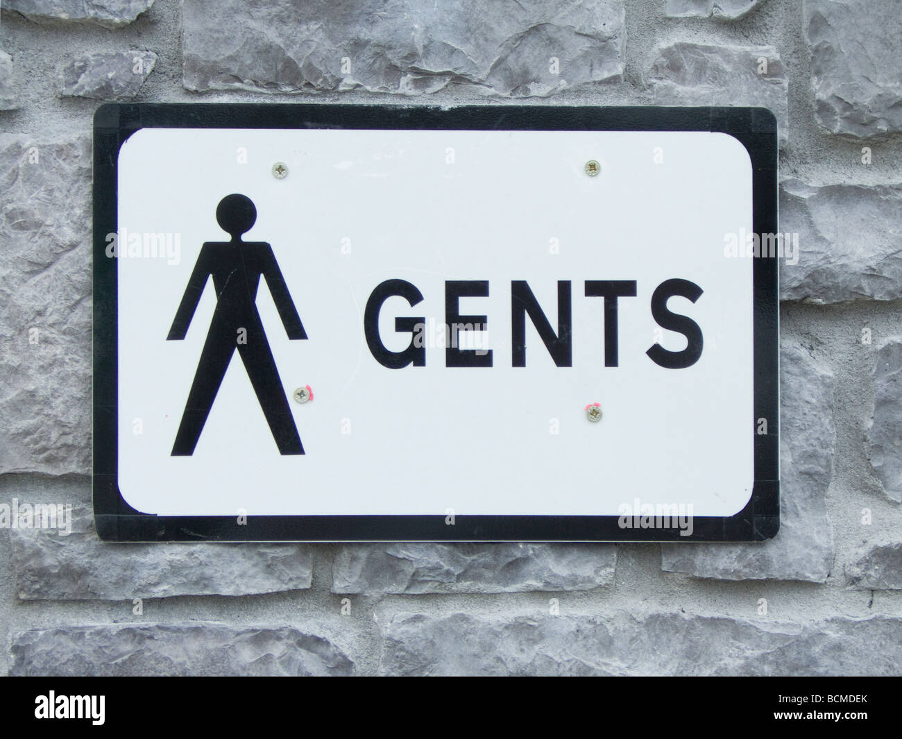 Un signe d'une mens (hommes) Toilettes publiques Banque D'Images