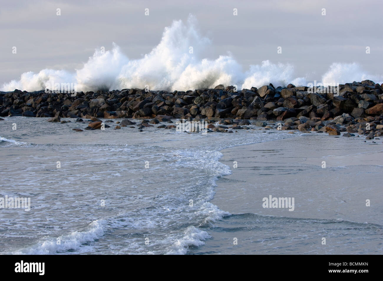 Morro Bay, Californie, les vagues de l'Océan Banque D'Images