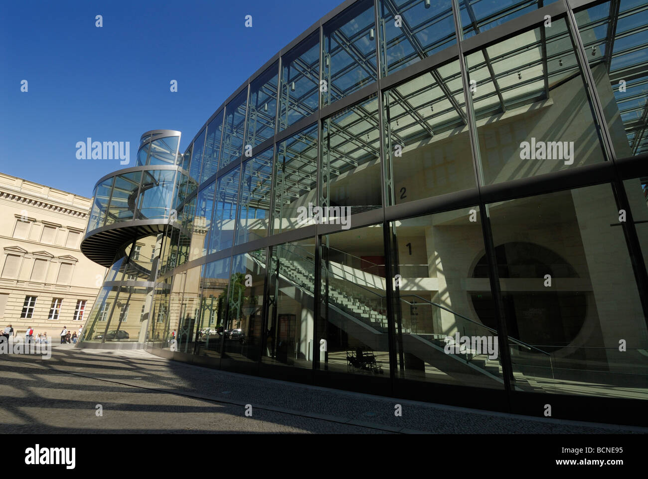 Berlin Allemagne nouvelle aile du musée de l'histoire allemande Deutsches Historisches Museum conçu par IM Pei Banque D'Images