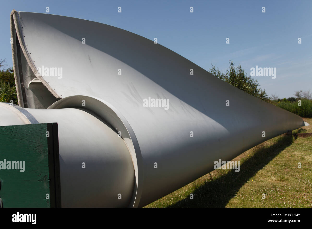 Wind turbine blade sur le sol Banque D'Images
