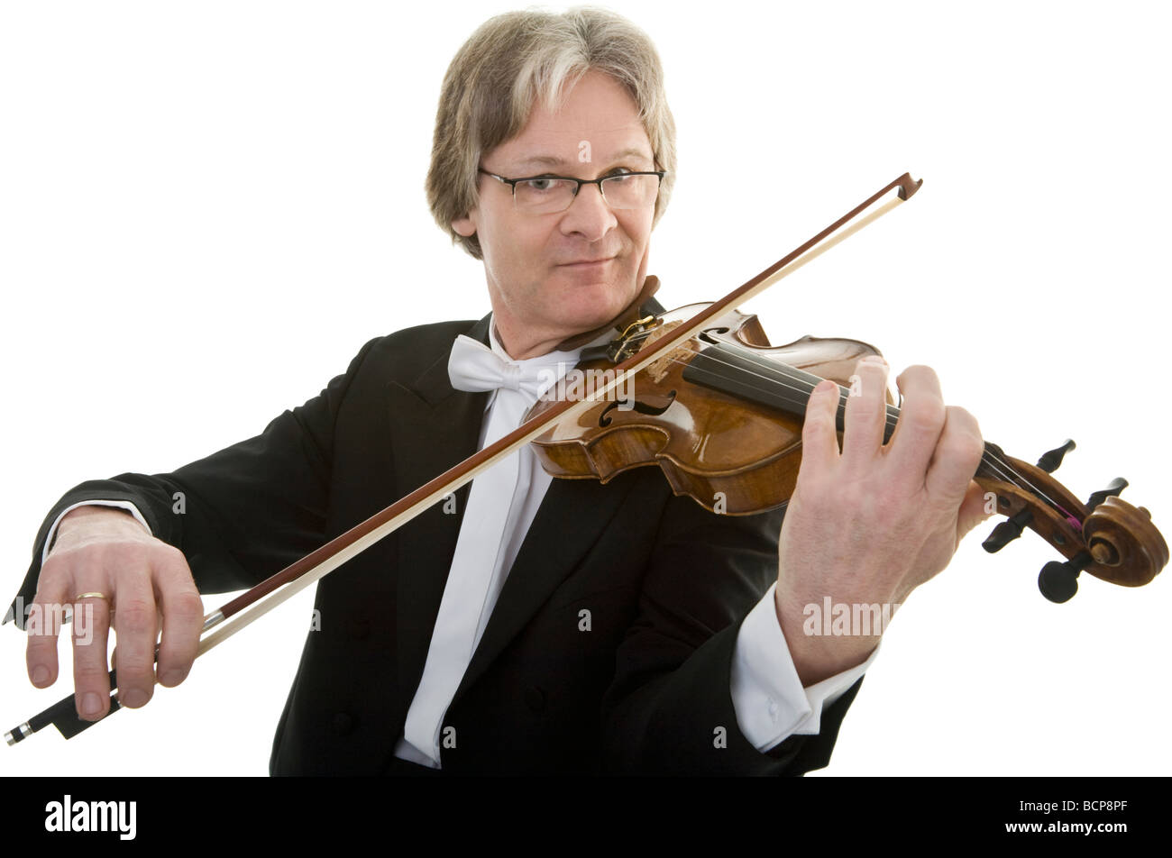Eleganter Mann im spielt fracturation entspannt Violine Banque D'Images