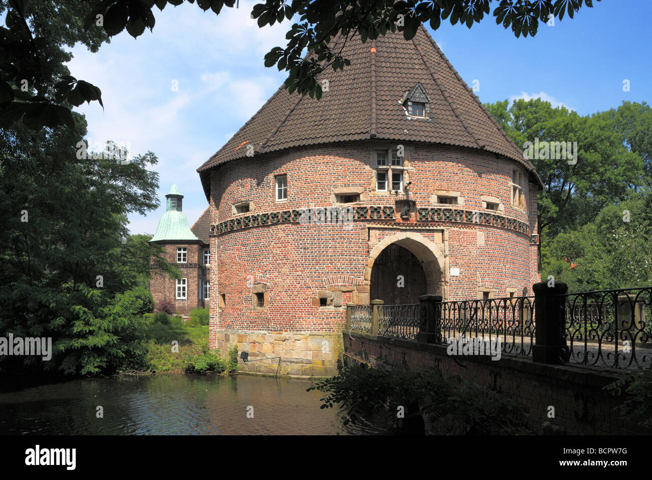 Route der Industriekultur, Torhaus des Wasserschlosses Bladenhorst à Castrop-Rauxel, Ruhr, Allemagne Banque D'Images