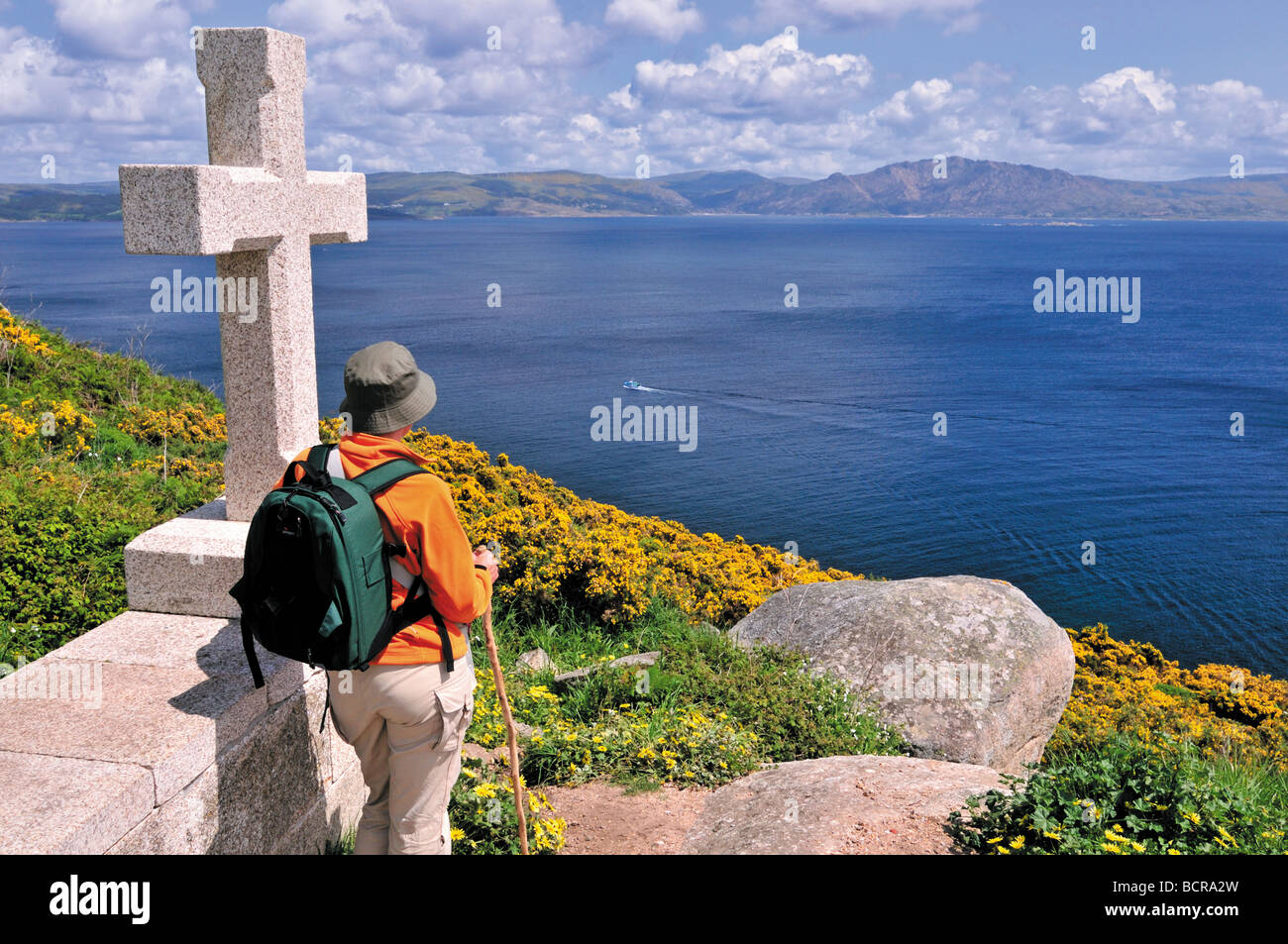 L'Espagne, Saint James Way : Fin du monde - Saint Jacques pèlerin au Cabo Fisterra en Galice Banque D'Images