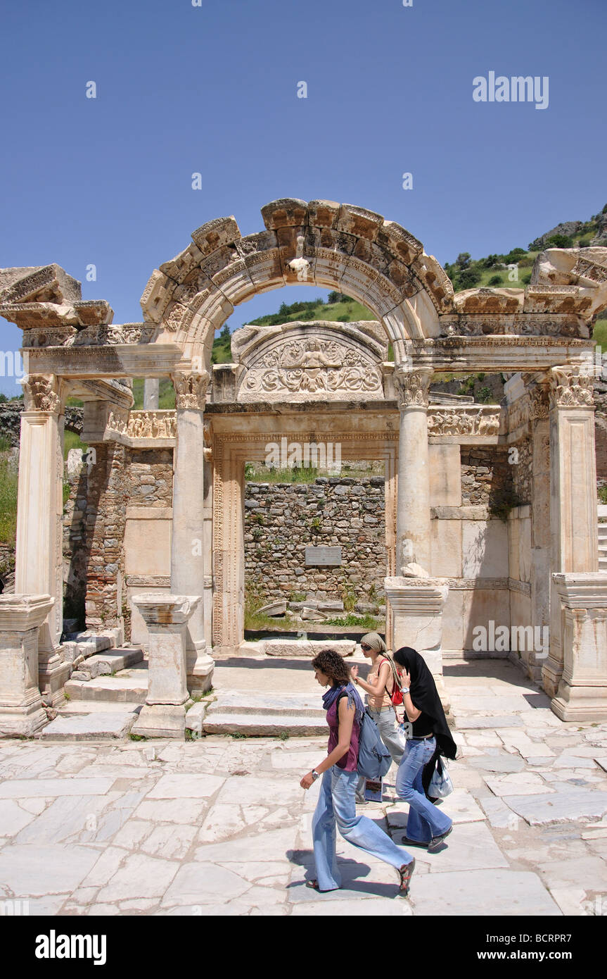 Temple d'Hadrien, ancienne ville d'Éphèse, Selcuk, province d'Izmir, République de Türkiye Banque D'Images
