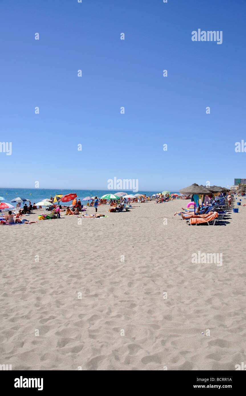 Playa del Bajondillo, Torremolinos, Costa del Sol, la province de Malaga, Andalousie, Espagne Banque D'Images