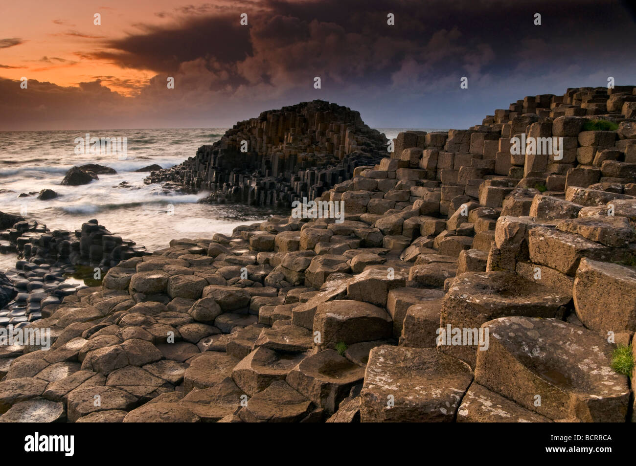 Le Giant's Causeway, comté d'Antrim, en Irlande du Nord, Royaume-Uni Banque D'Images