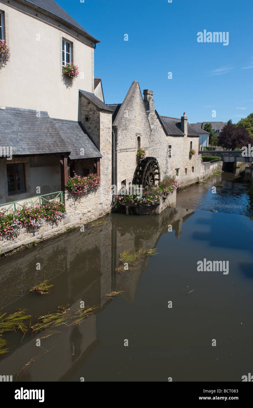 Moulin à eau sur l'Aure à Bayeux , Calvados , Basse-normandie , France Banque D'Images