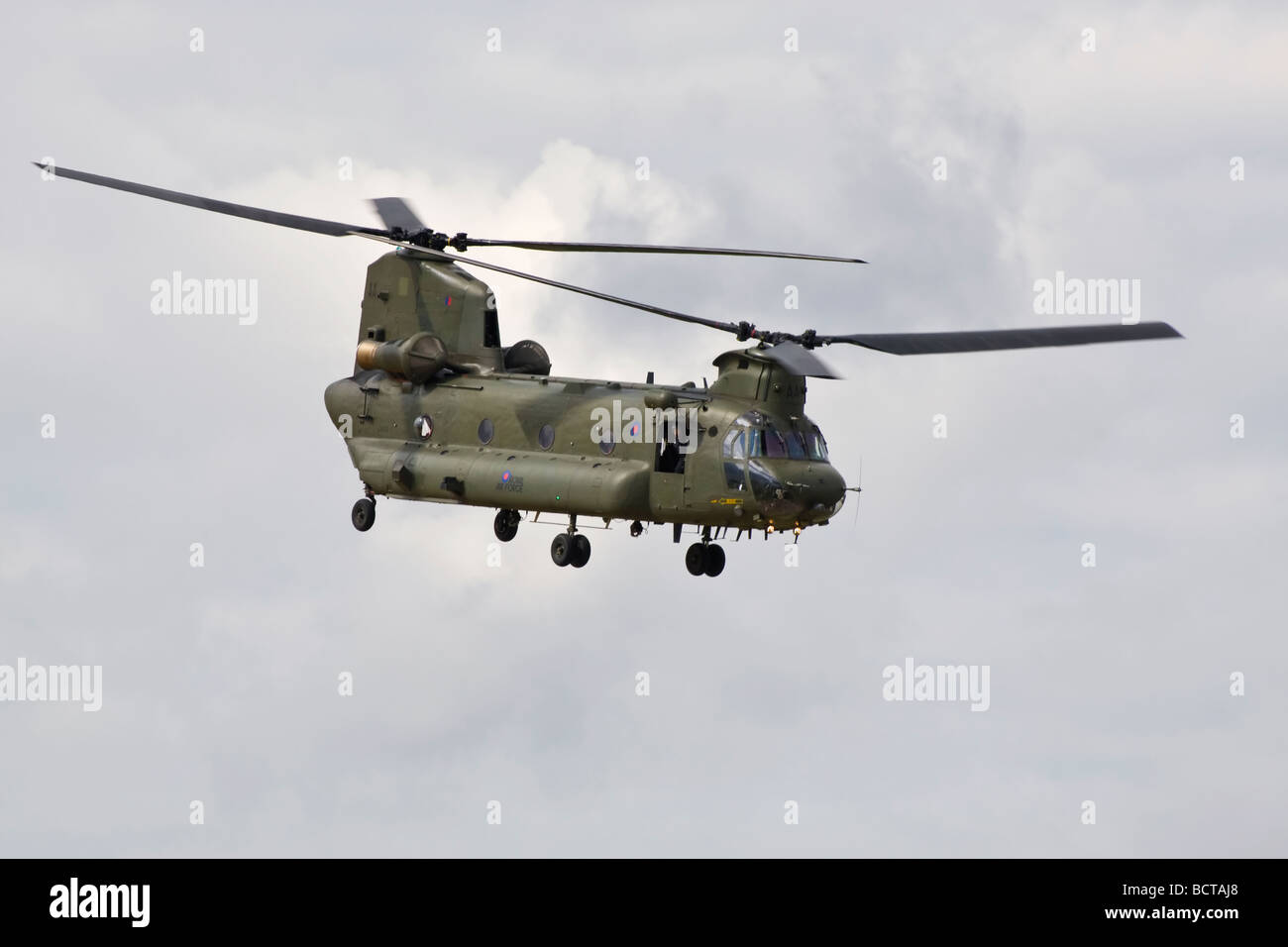 Un Boeing CH47 RAF d'hélicoptères de transport lourd Chinook Banque D'Images