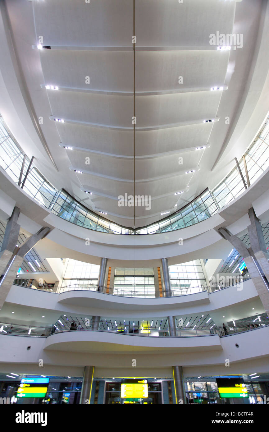 Hall d'arrivée, plafond, aéroport international OR Tambo de Johannesburg, Afrique du Sud, l'Afrique Banque D'Images