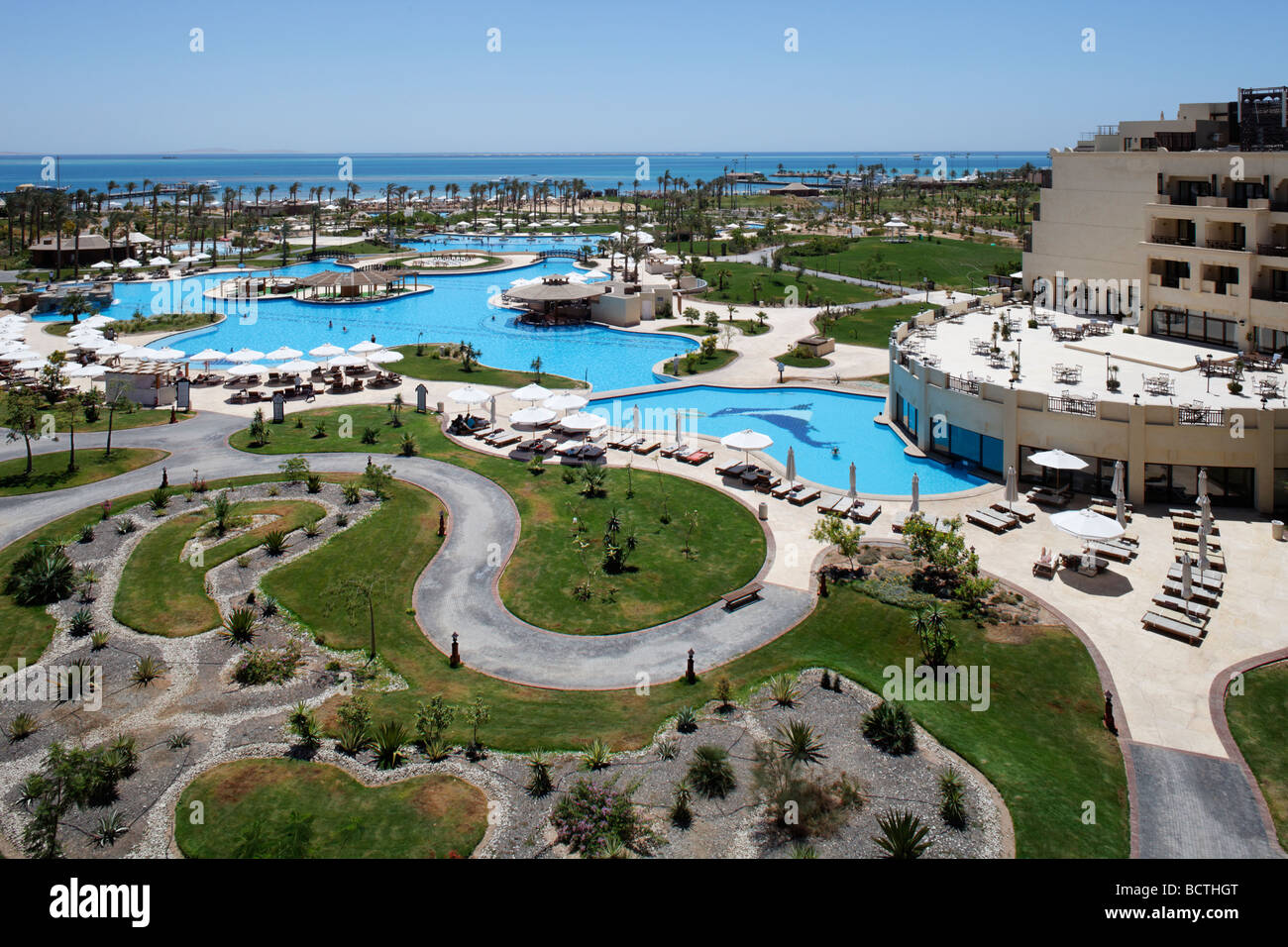 Jardin, piscine, terrasse sur le toit, Steigenberger Al Dau Beach Resort, Hurghada, Egypte, Mer Rouge, Afrique Banque D'Images