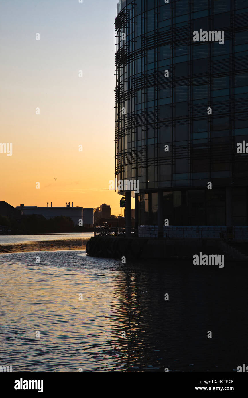 Mediacity uk occupés par la BBC sur le canal de Manchester Salford Quays Manchester England UK Banque D'Images