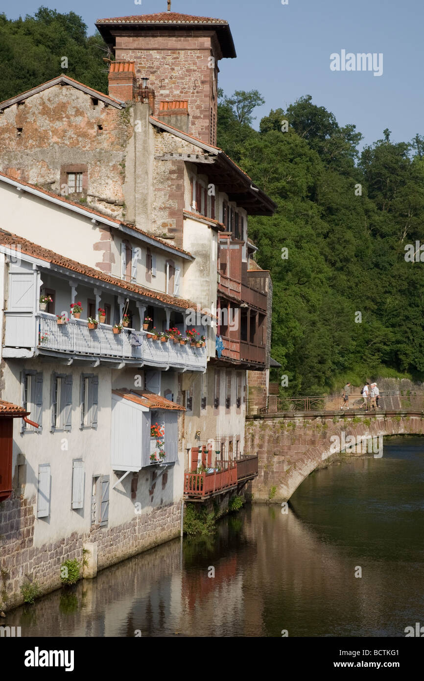 St Jean Pied de Port Pays Basque Pyrenees Atlantiques Aquitaine France Banque D'Images