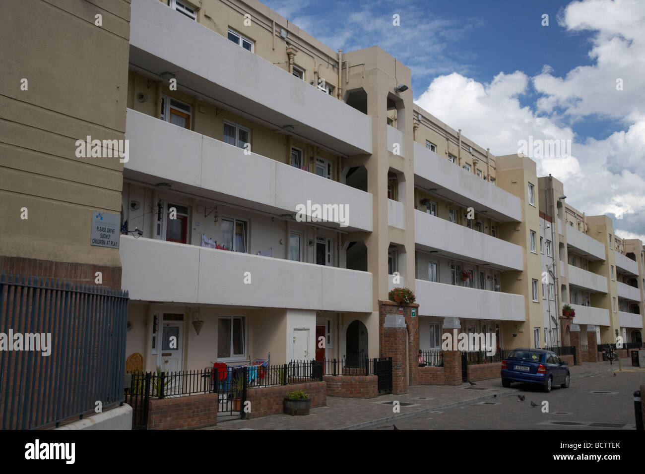 Développement du logement social 1930 pearse house appartements en bas de Dublin centre-ville rue sandwith centre-ville de Dublin République d'Irlande Banque D'Images