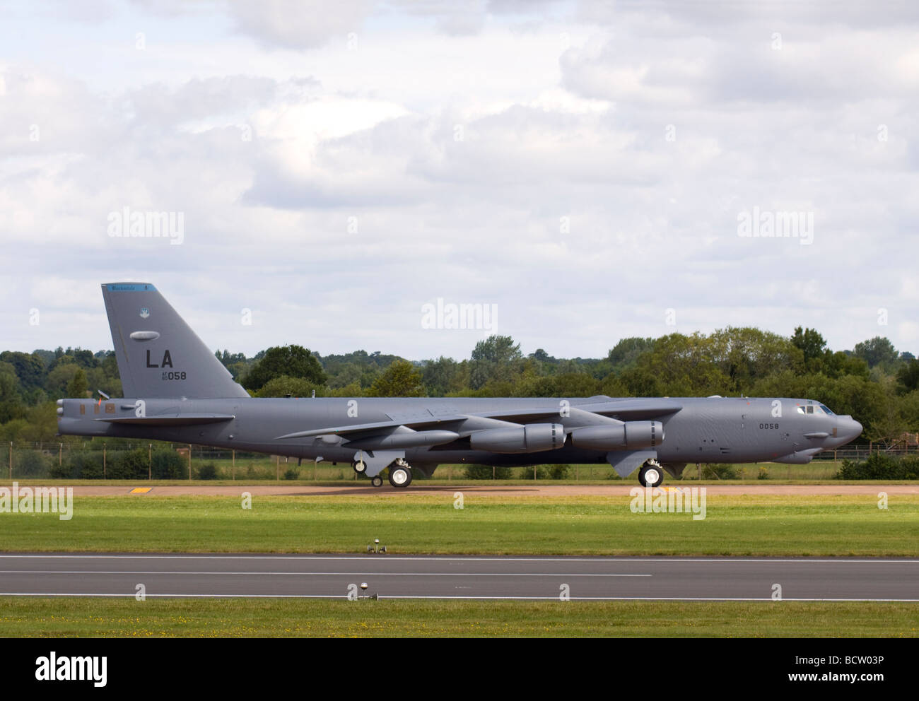 USAF Boeing B-52H Stratofortress taxant à RAF Fairford Banque D'Images