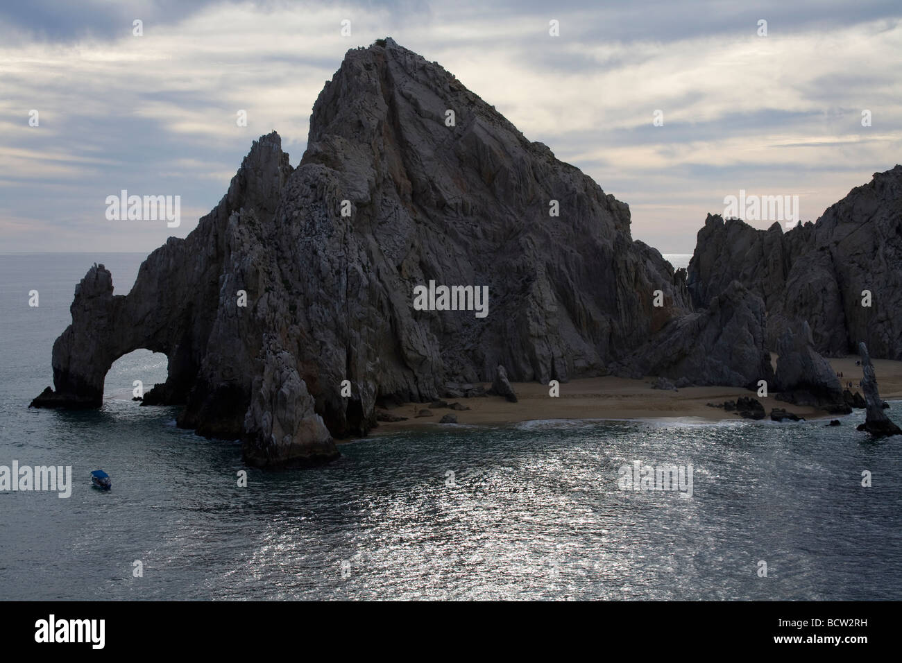 Les formations de roche dans la mer, Land's End, Cabo San Lucas, Baja California, Mexique Banque D'Images