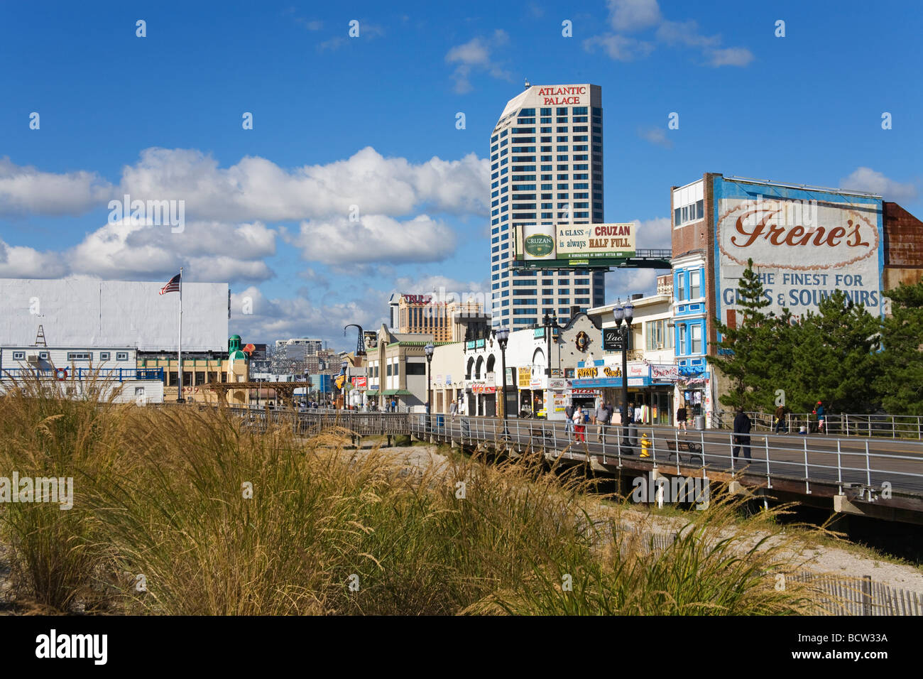 Magasins de Boardwalk, Atlantic City, New Jersey, USA Banque D'Images