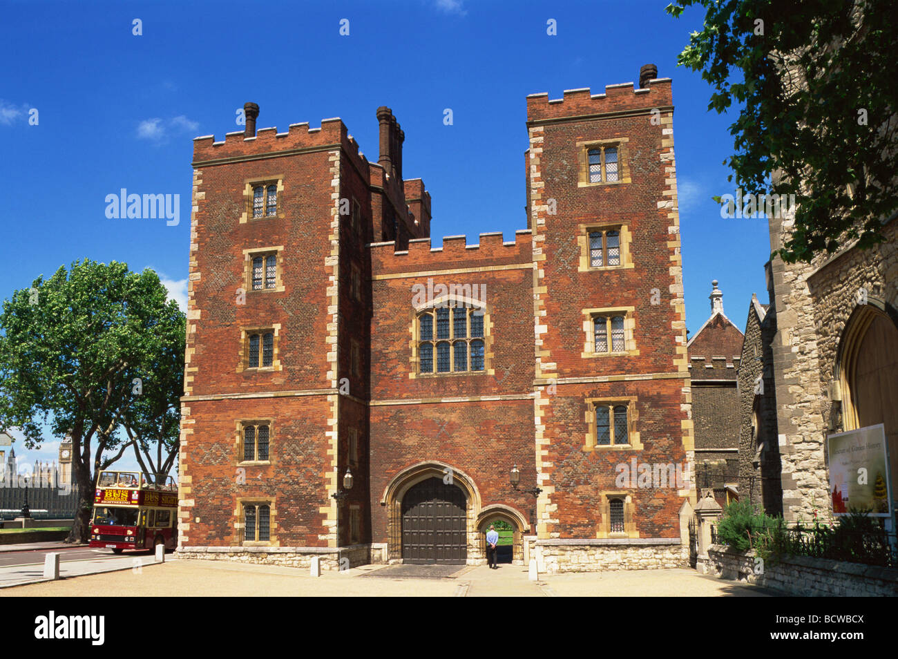 Façade d'un palais, Lambeth Palace, Lambeth, Londres, Angleterre Banque D'Images