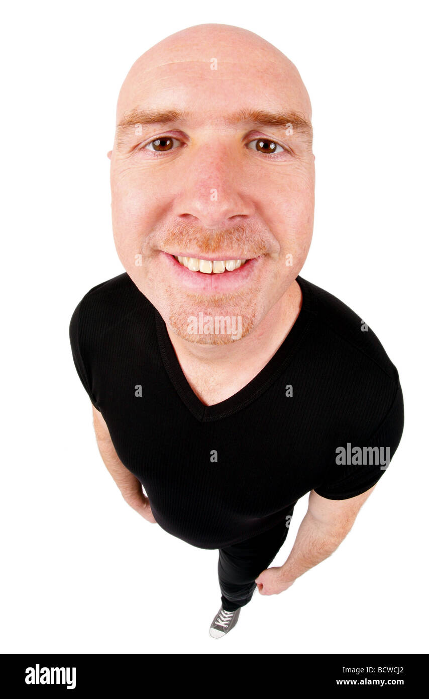 Tête à tête homme souriant dans l'appareil photo Banque D'Images