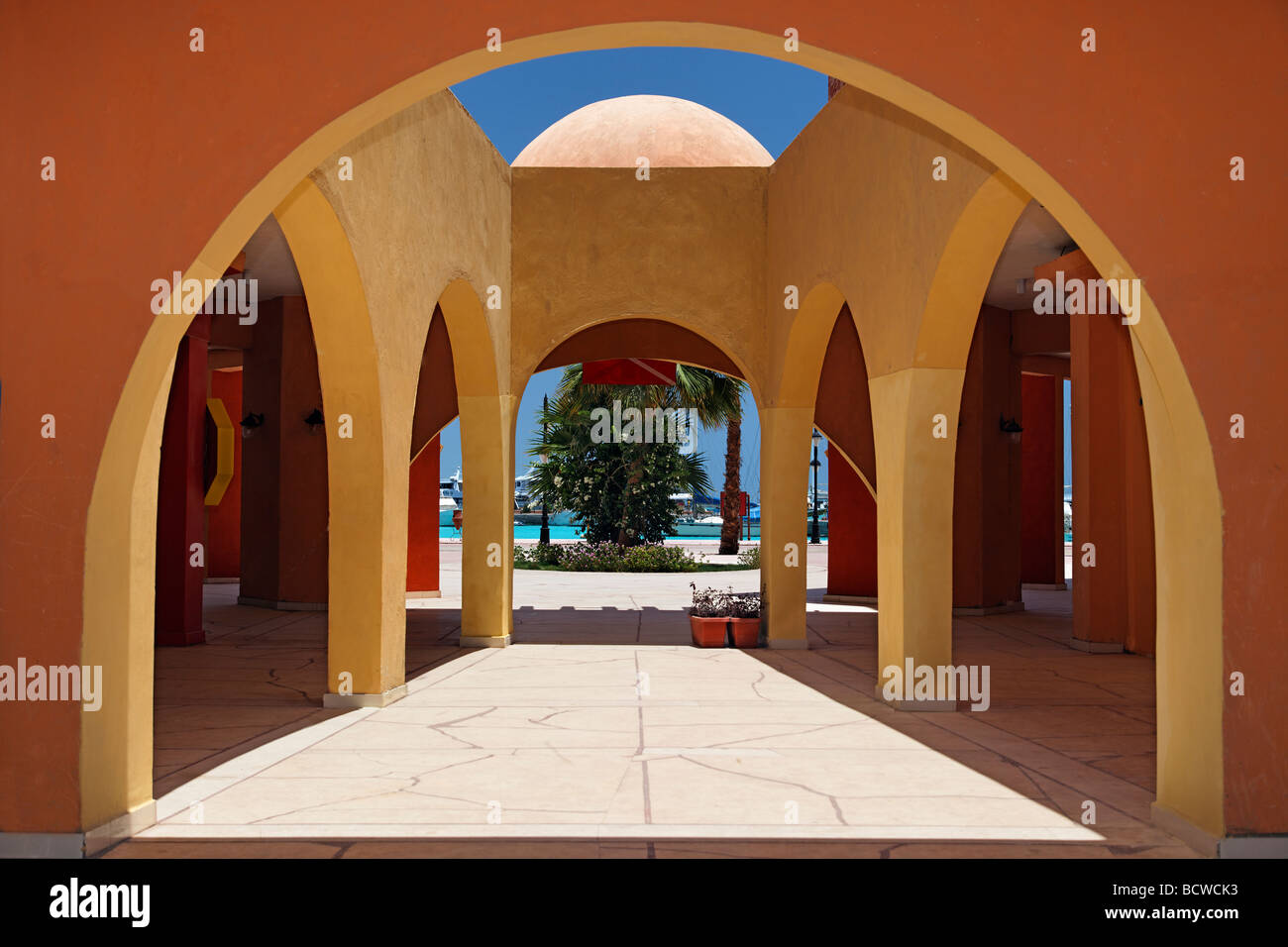 Cour intérieure, marché traditionnel, Souk, Marina, Hurghada, Egypte, Mer Rouge, Afrique Banque D'Images