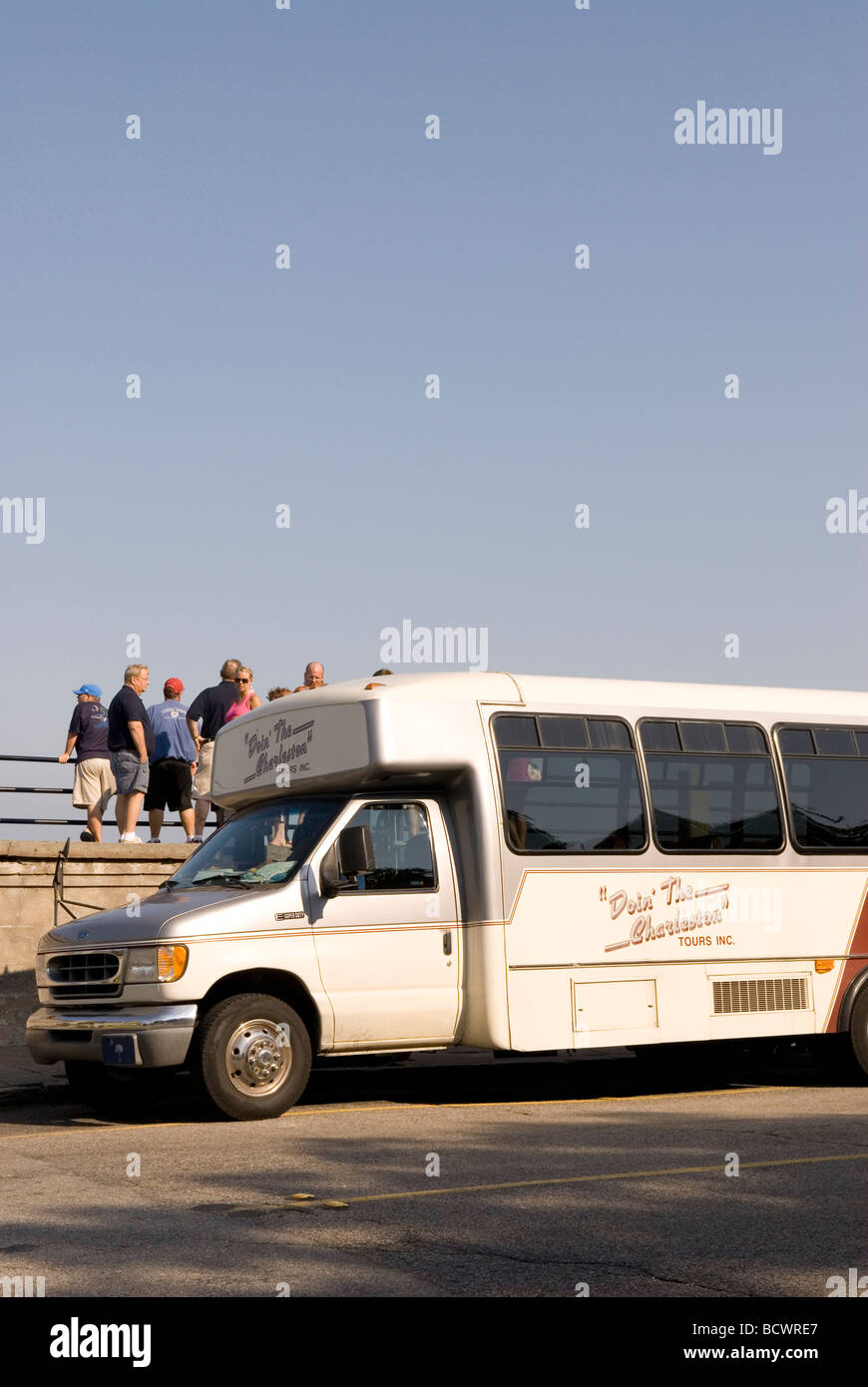 Tour Bus sur la rue de la batterie à Charleston SC USA Banque D'Images