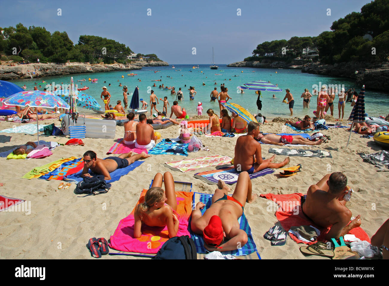 Scène de plage Cala D'Or Majorque Banque D'Images