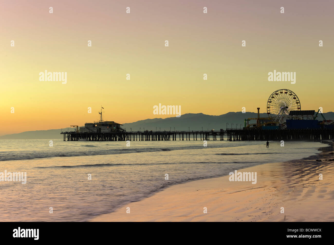 États-unis Californie Los Angeles Santa Monica Beach Pier et Grande Roue Banque D'Images