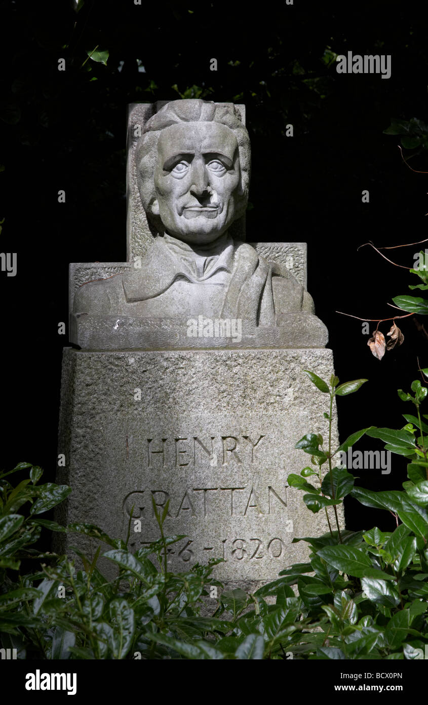 Buste statue de Henry Grattan dans l'archevêque ryan park Merrion Square Dublin République d'Irlande Banque D'Images