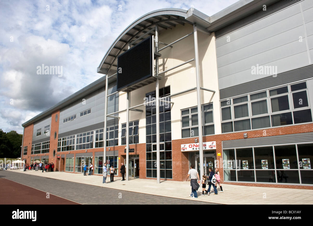 Entrée du stade principal, Leigh Sports Village, Leigh, Greater Manchester, UK. Banque D'Images