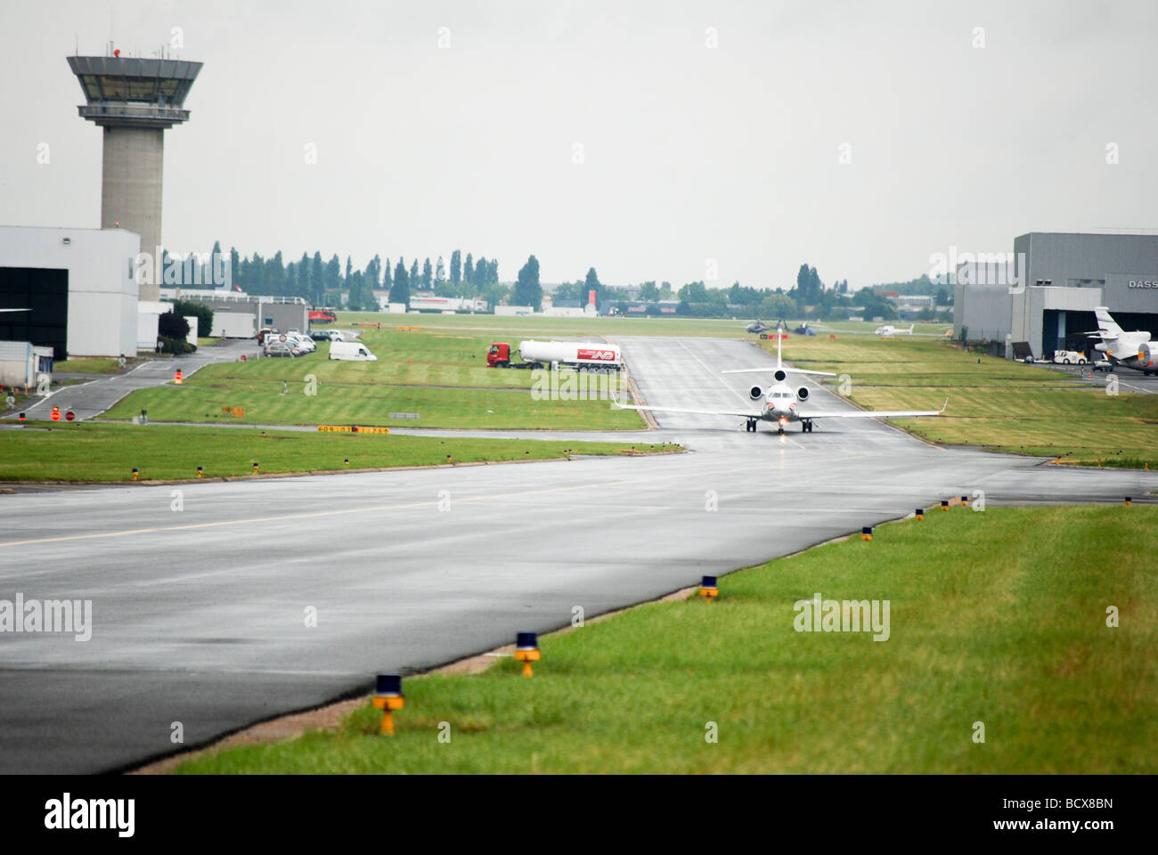 Dassault Falcon 7X lecture pour le décollage Banque D'Images