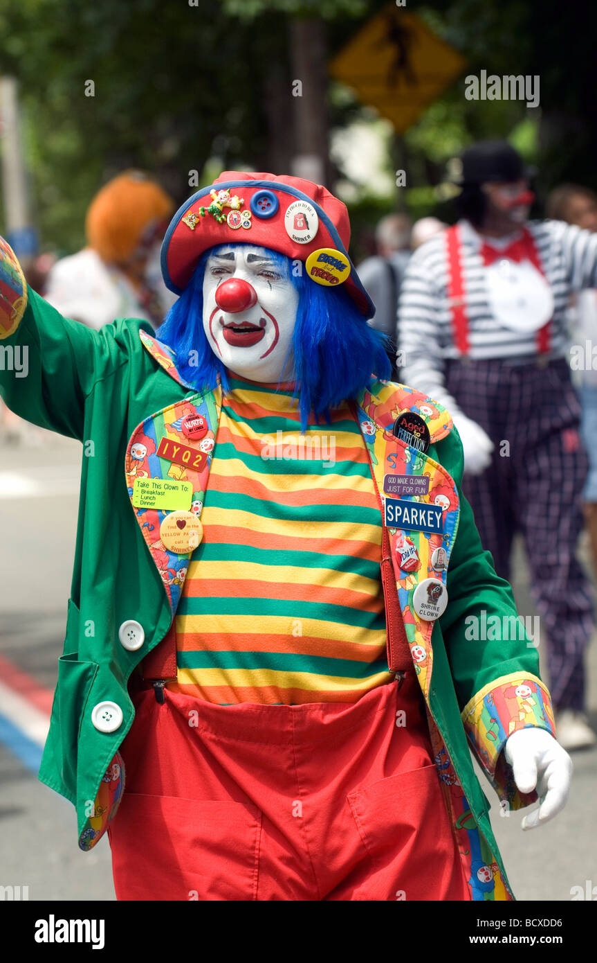 Clown coloré à Bristol Rhode Island défilé du 4 juillet Banque D'Images