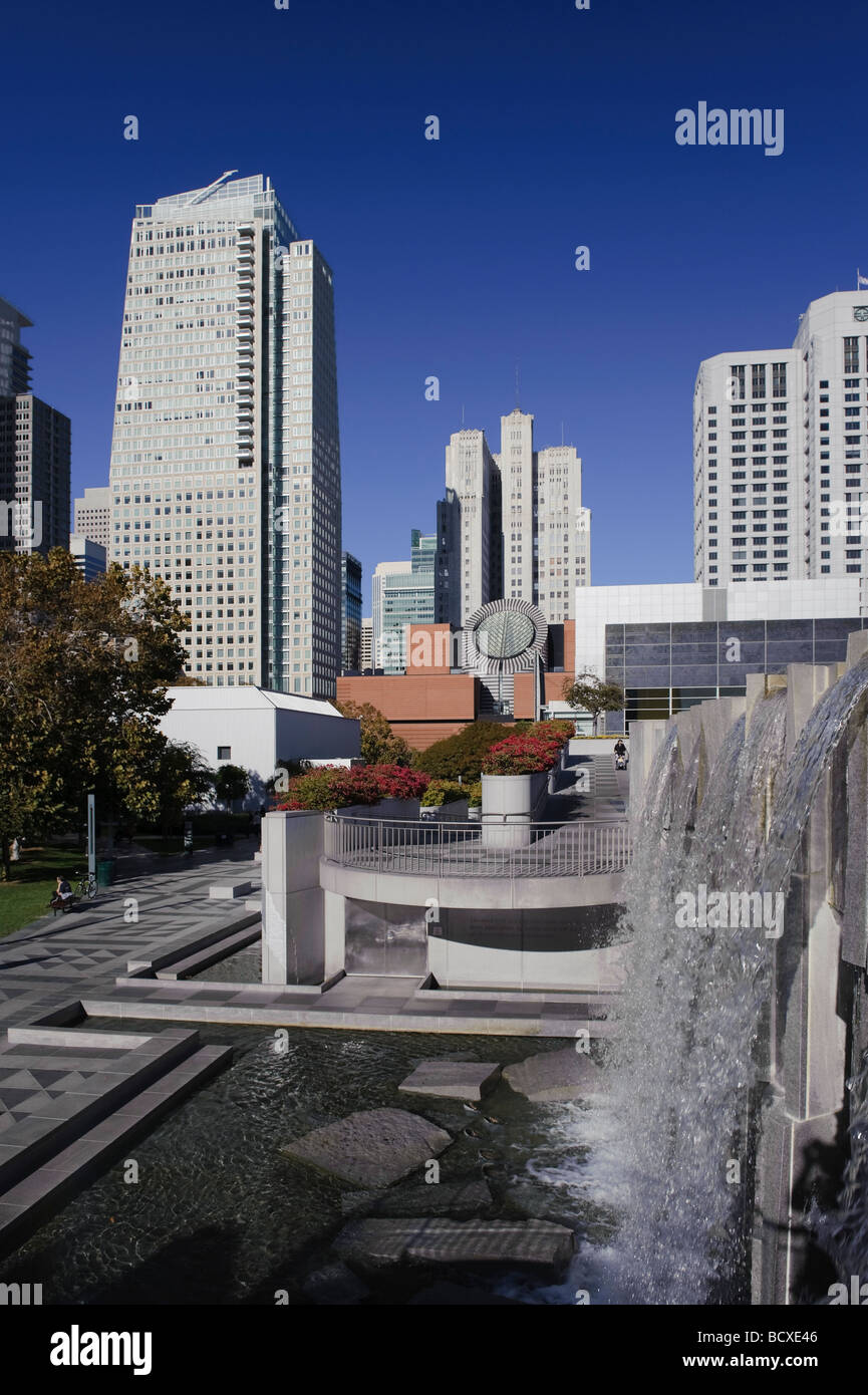 Usa California San Francisco Yerba Buena Gardens et sur les toits de la ville Banque D'Images