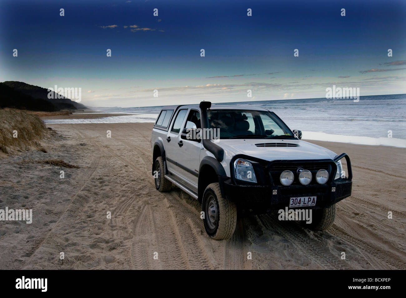 4 roues motrices sur Rainbow Beach Queensland Australie Banque D'Images