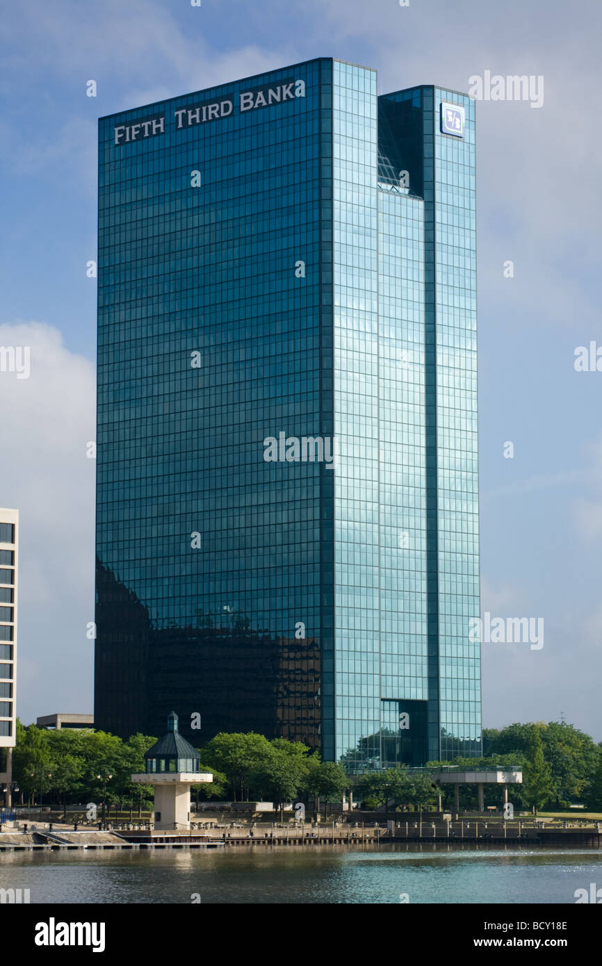 Fifth Third Bank Building de Toledo en Ohio Banque D'Images