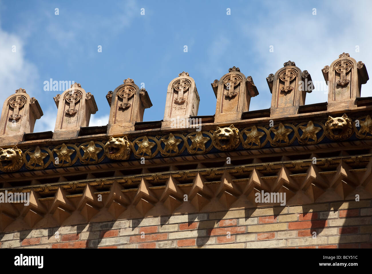 Détail de l'crenelations, Griechische Kirche, Église Grecque Orthodoxe de la Sainte Trinité, Vienne, Austia Banque D'Images