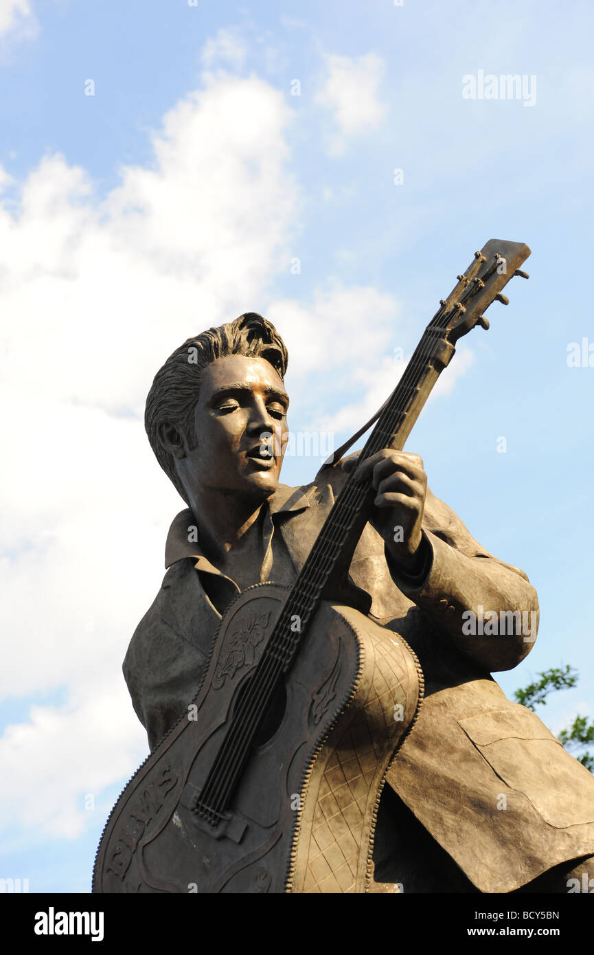 Tennessee Memphis memorial Statue d'Elvis Presley Banque D'Images
